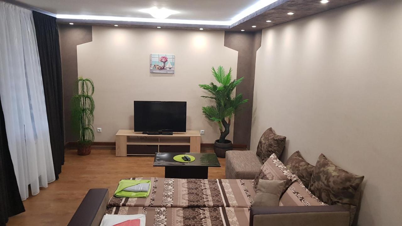 Studio Kameliya Kazanluk Bagian luar foto